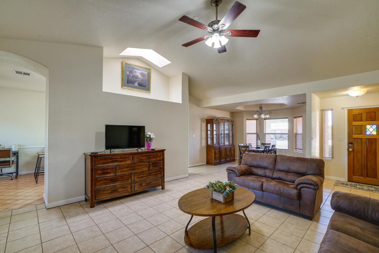 Convenient Las Cruces Home With Patio And Grill! エクステリア 写真